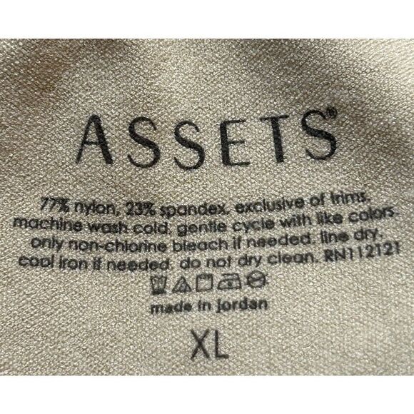 SPANX Assets Tank Cami XL Nude Bare Color V Neck - Picture 3 of 3